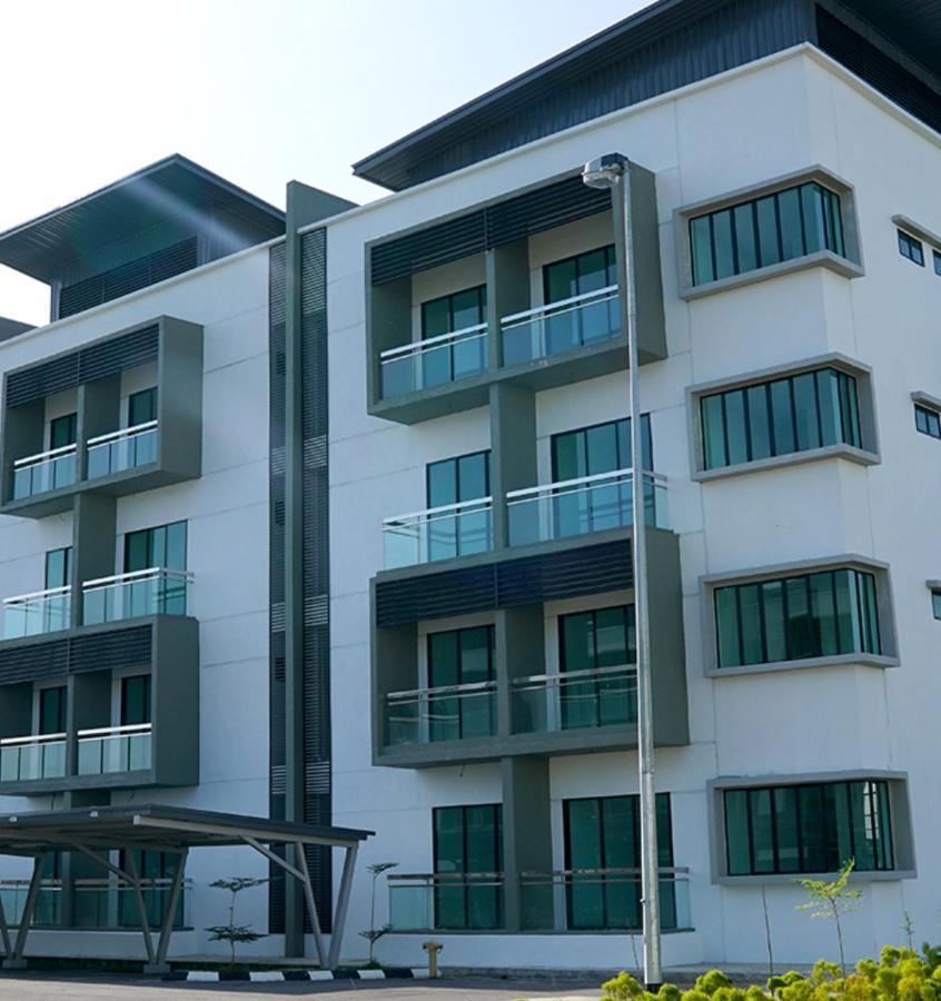 Faiz Homestay Кучинг Экстерьер фото